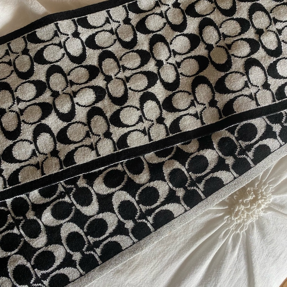 COACH Signature Logo Reversible Knit Scarf